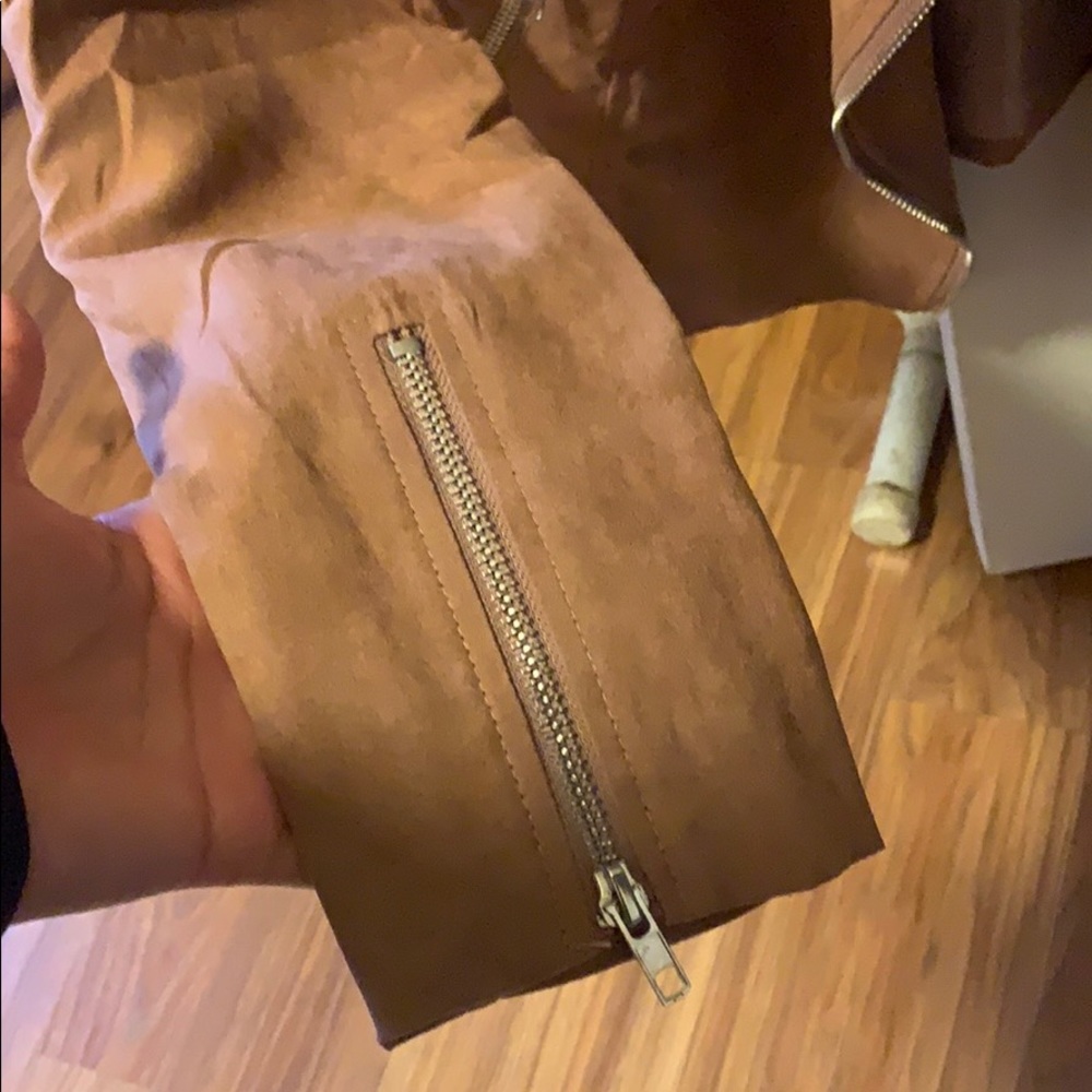 Jacket - Picture 4 of 4